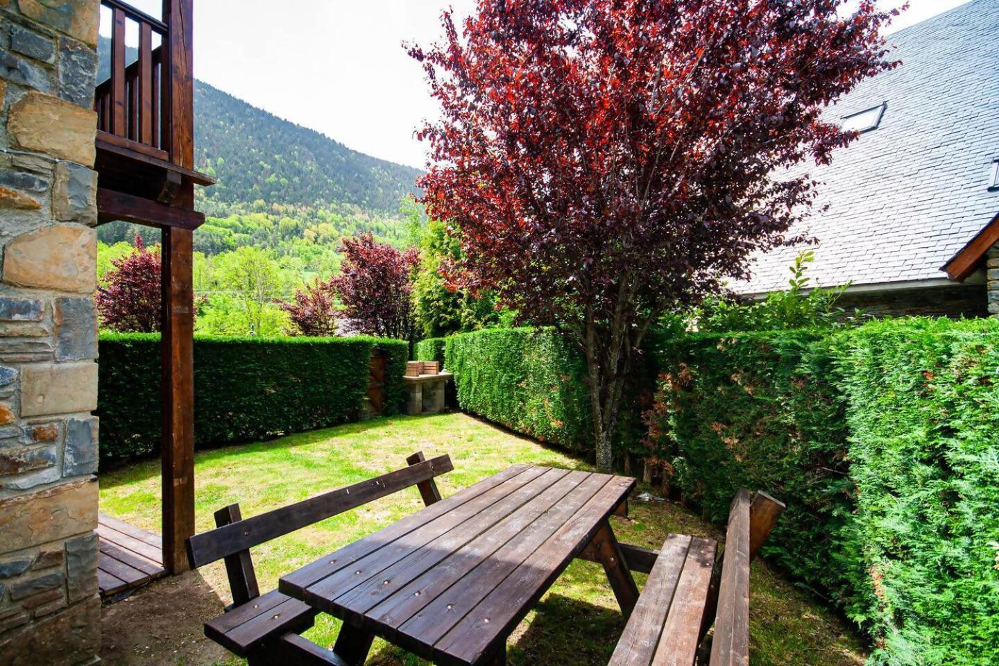 Espacioso Apartamento Con Jardin En Salardu Naut Aran Exteriör bild