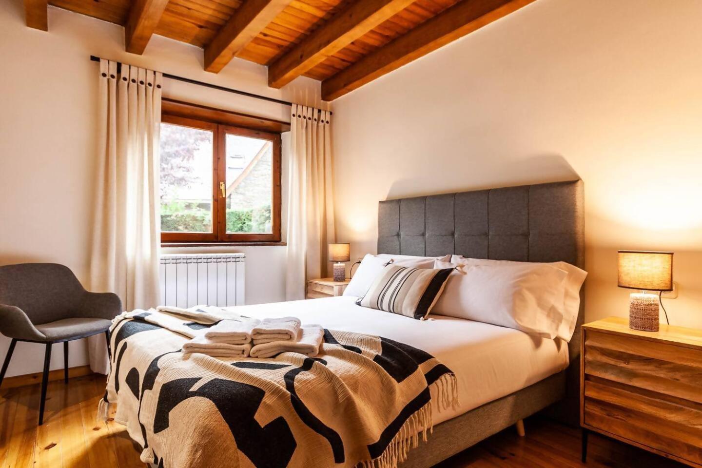 Espacioso Apartamento Con Jardin En Salardu Naut Aran Exteriör bild